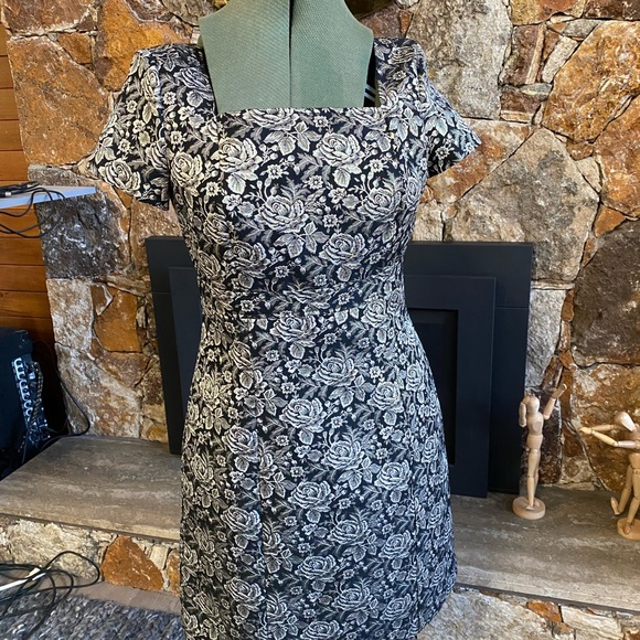 Brooks Brothers brocade dress - Picture 2 of 7